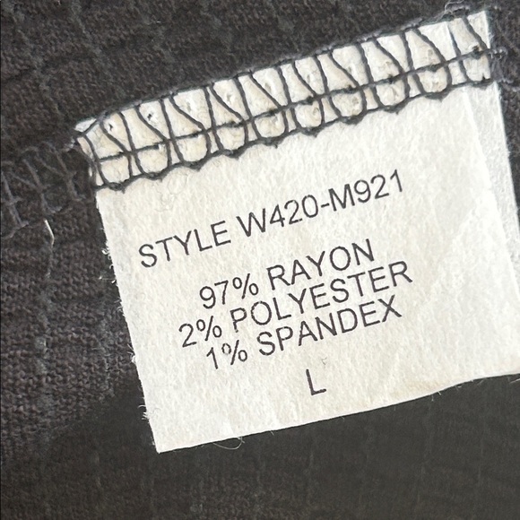 Cold Shoulder Top - Picture 7 of 7